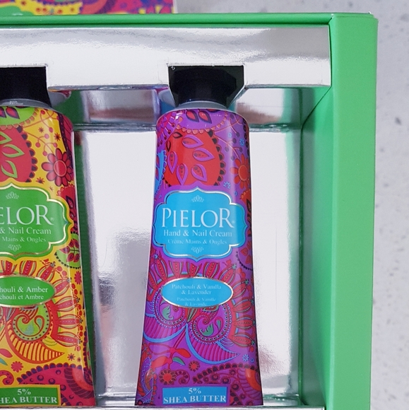 Hand & Nail Cream, Immortal Pattern (Pack of 3) - Picture 3 of 7